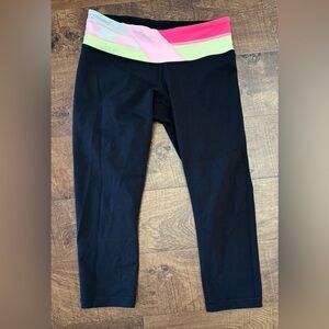 Lululemon wunder under women’s cropped leggings Sz 6
